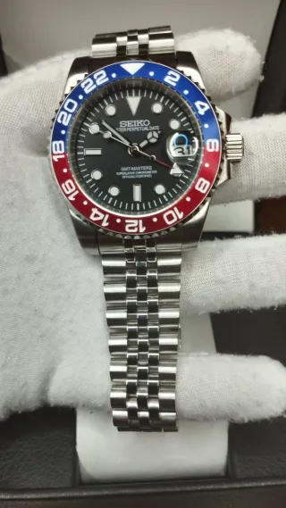 Reloj Seiko Mod GMT-Master II Pepsi Rojo Azul