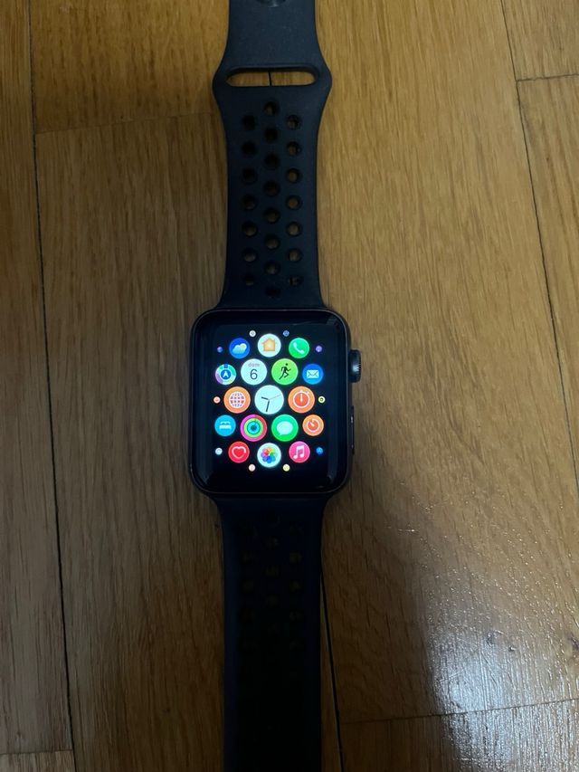 Apple Watch Negro con Correa negra