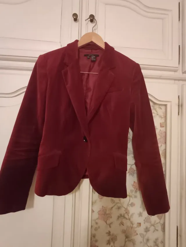 Blazer de terciopelo granate