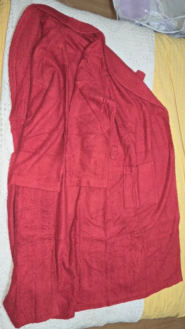 Albornoz Rojo Talla L Nuevo