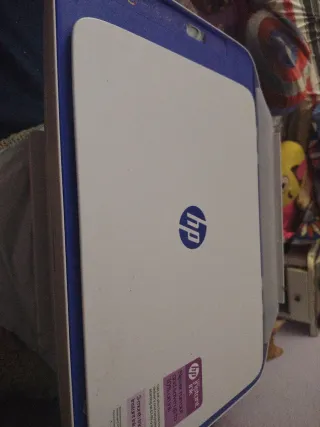 Impresora HP Blanca y Azul