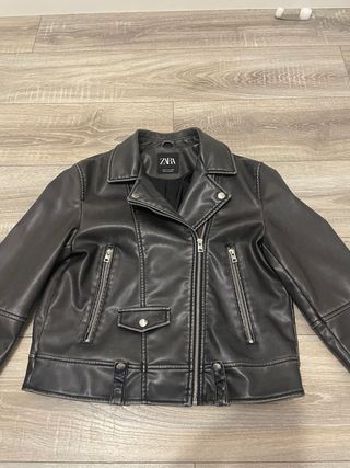 Chaqueta cuero Zara