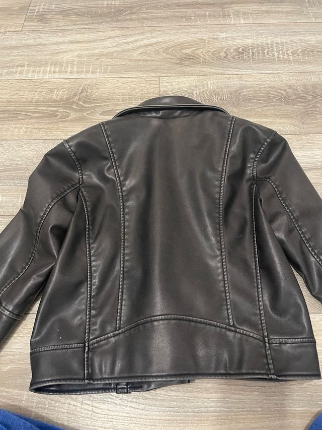 Chaqueta cuero Zara