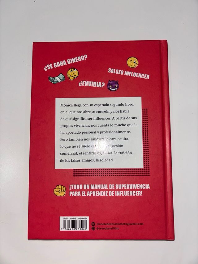 Detrás de todo. Lo que ningún influencer cuenta