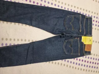 Pantalón Vaquero Levi's Skinny Taper Azul