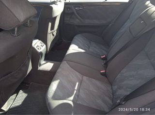 Mercedes-Benz Clase E240