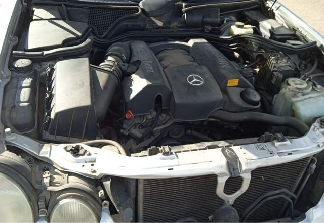 Mercedes-Benz Clase E240