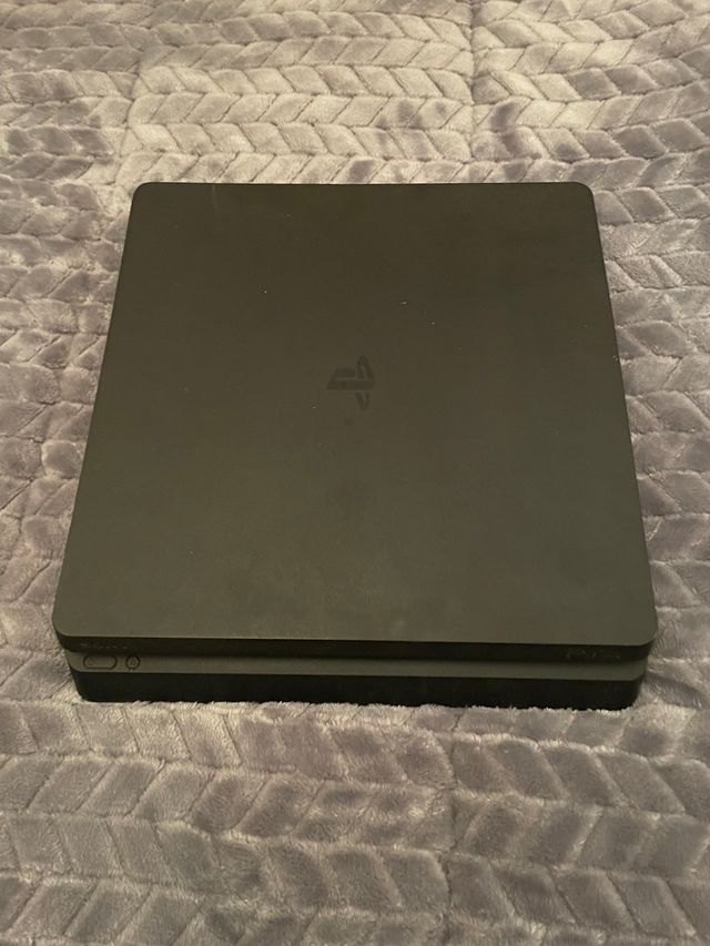 PS4 (PlayStation 4) Negra slim 1tb