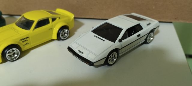 Hot Wheels Car Culture Pop Race