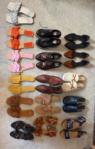 Lote 16 pares zapatos mujer. los Tommy son nuevas.