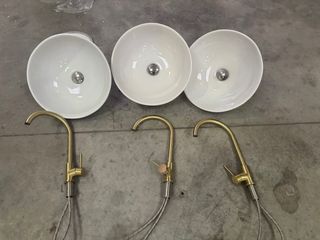 Lavabos de pedicura con grifos