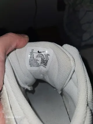 Zapatillas Nike Blancas y Azules