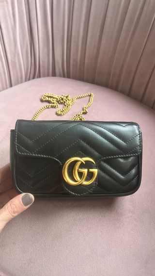 Bolso Gucci Negro GG Marmont Pequeño Con factura