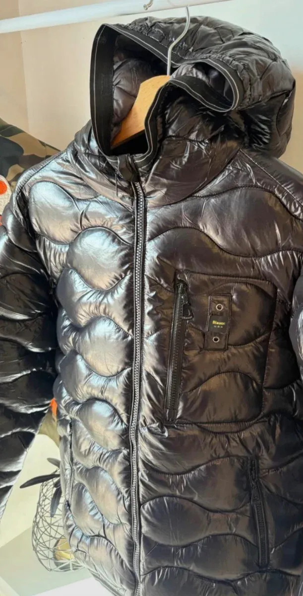 Blauer Giubbotto Nero Trapuntato Cappuccio