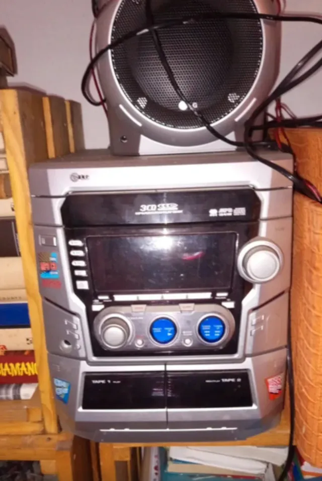 Lettore CD/Cassette LG