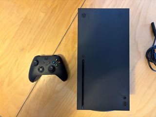 Xbox Series X 1TB Negra + Mando