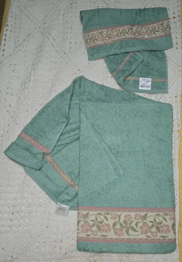 Juego 3 toallas algodón sin estrenar