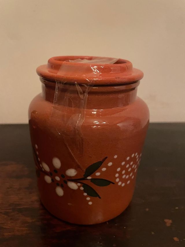 Lote de cerámica antigua y piezas decorativas