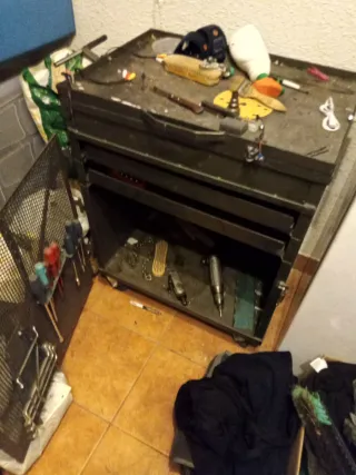 Caja de herramientas metálica