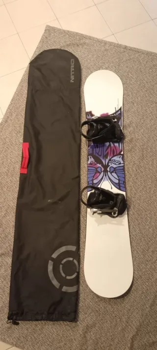 Snowboard Nitro con custodia