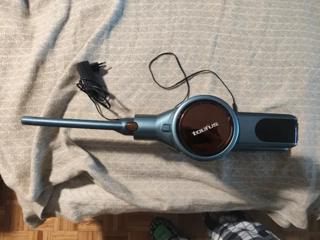 Aspiradora de mano Taurus