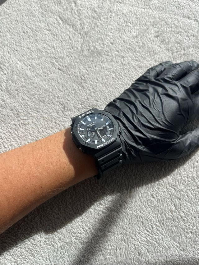 Reloj Casio G-SHOCK GA-2100 Negro y blanco