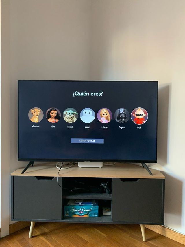 Mueble TV esquinero gris y roble 115cm