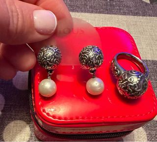 Conjunto Anillo y Pendientes Tous