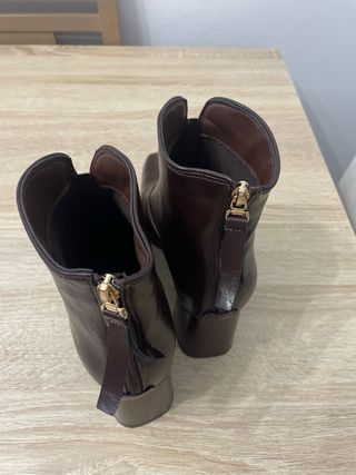 Botines marrones nuevos talla equivocada