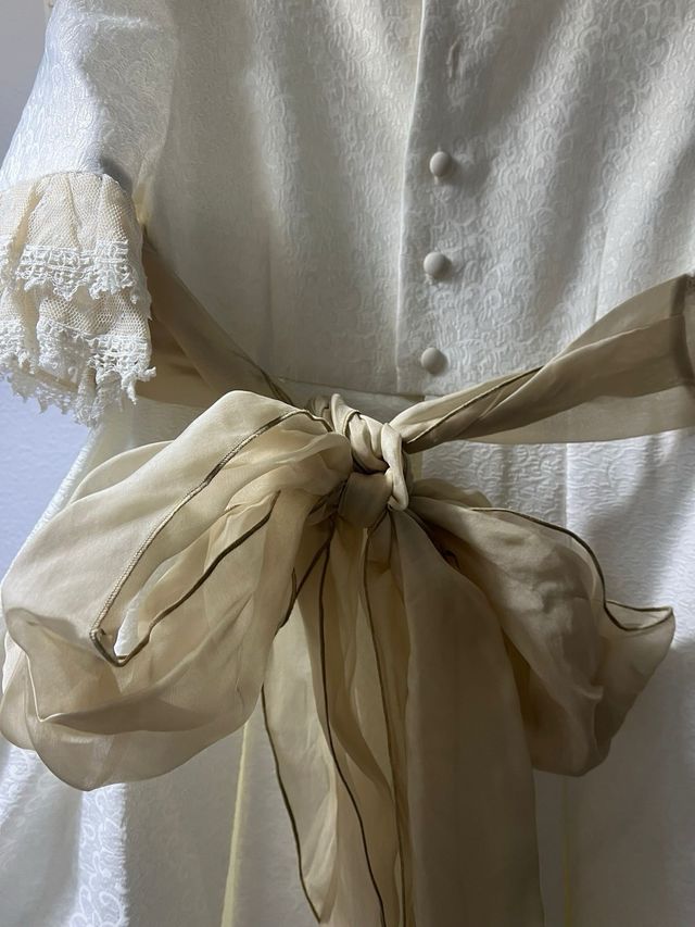 Traje de Comunión Beige y Blanco