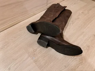 Botas de piel marrón talla 40