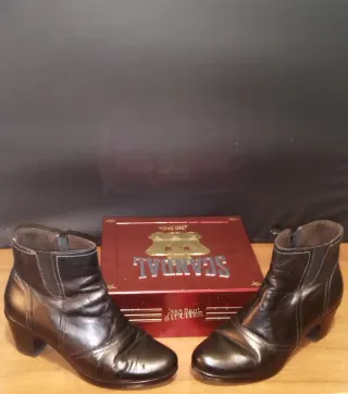 Botines negros talla 37 Lujo Español