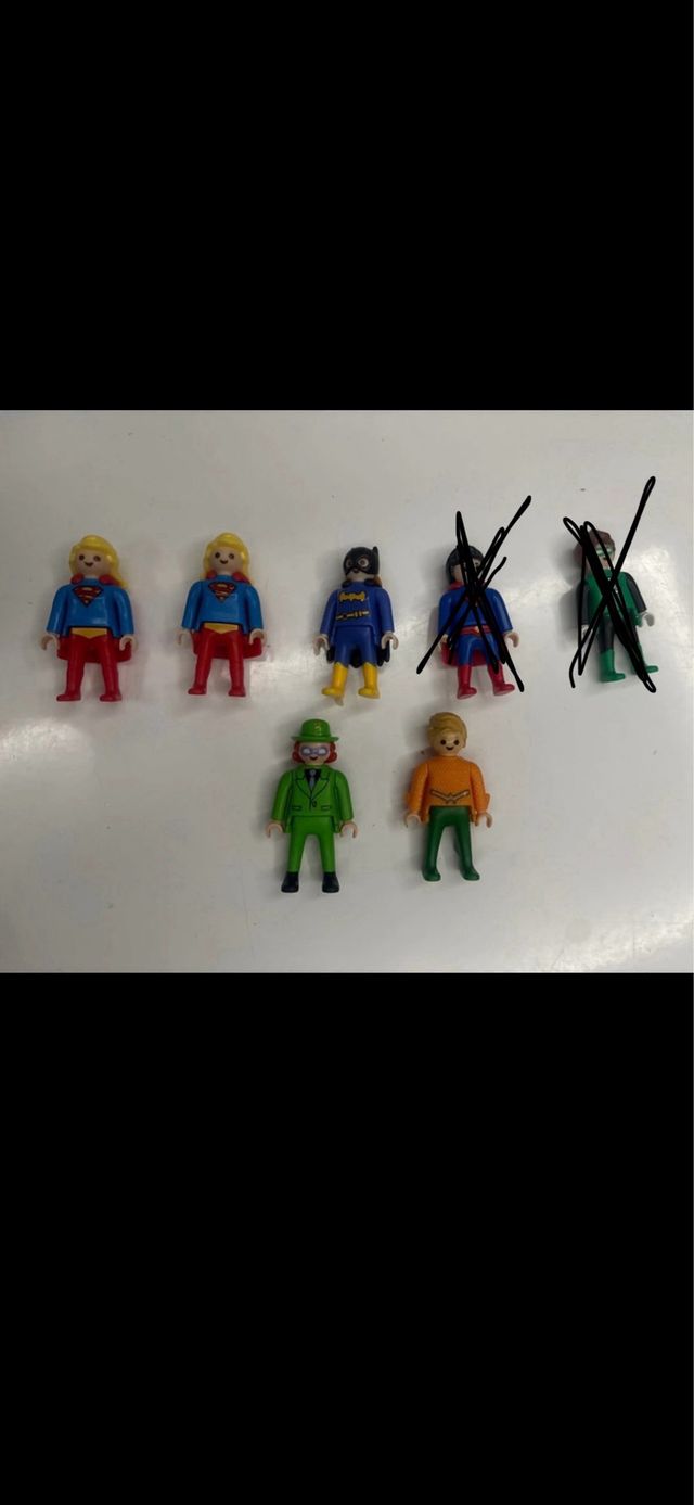 Figuras Kinder Sorpresa DC Comics