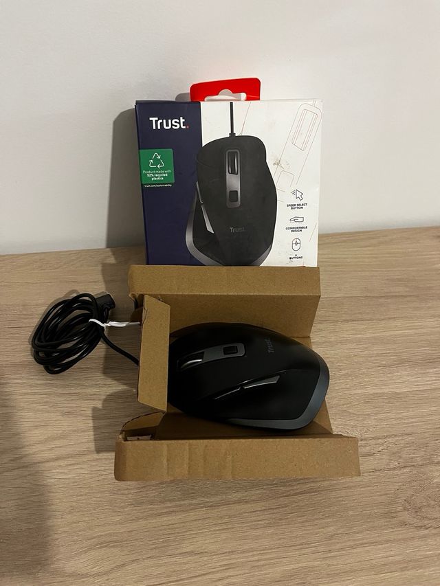 Ratón Trust FYDA Negro Cómodo