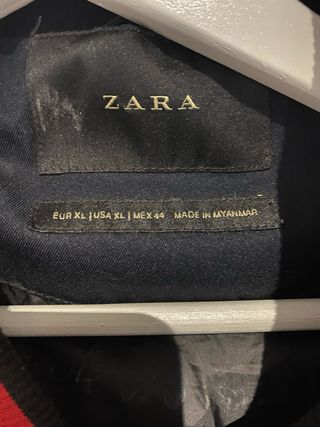 Cazadora acolchada Zara azul marino XL