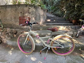 Bicicleta juvenil B-TWIN poply 500 24” sin uso