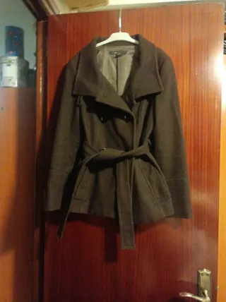 Abrigo corto mujer marrón