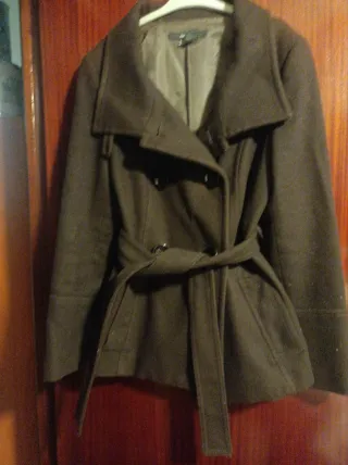 Abrigo corto mujer marrón