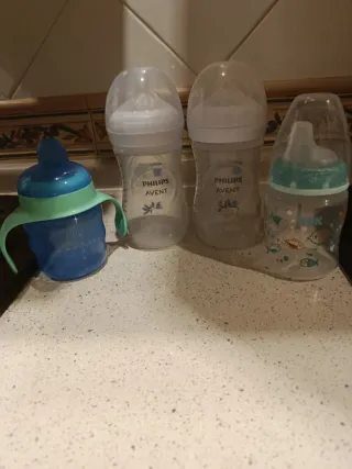Lote 4 Biberones Philips Avent y Nuk