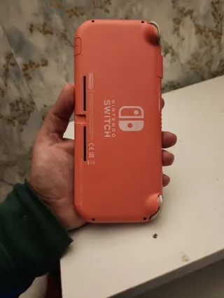 Nintendo Switch Lite Coral - Funziona