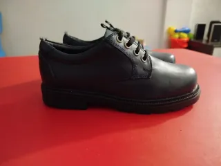 Zapatos Escolares Negros Talla 32