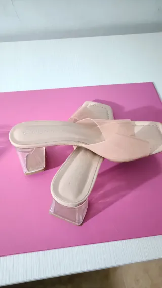 Sandalias Beige/Rosa Tacón Transparente