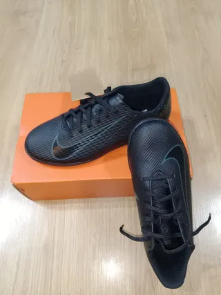 Zapatillas Fútbol Sala Nike Talla 38.5 Nuevas