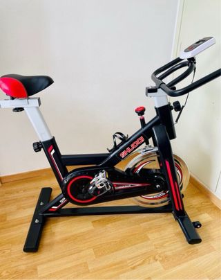 Bicicleta Spinning SHUOOI Negra y Roja
