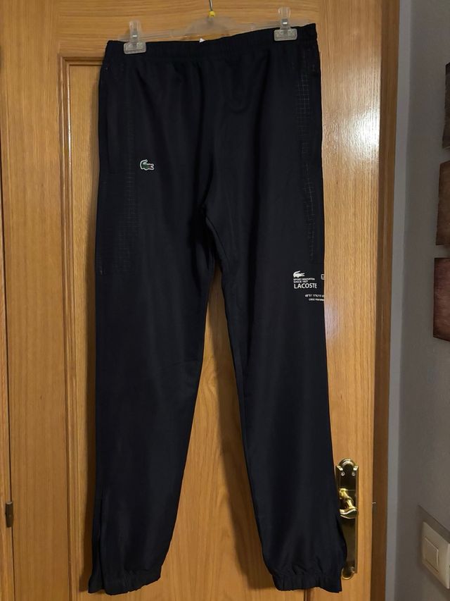 Chándal Lacoste Rojo y Negro