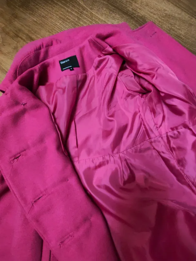 Abrigo Entallado Fucsia