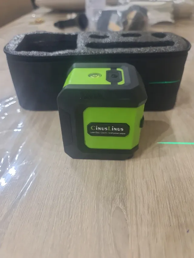 Nivel Láser Verde C/ Estuche