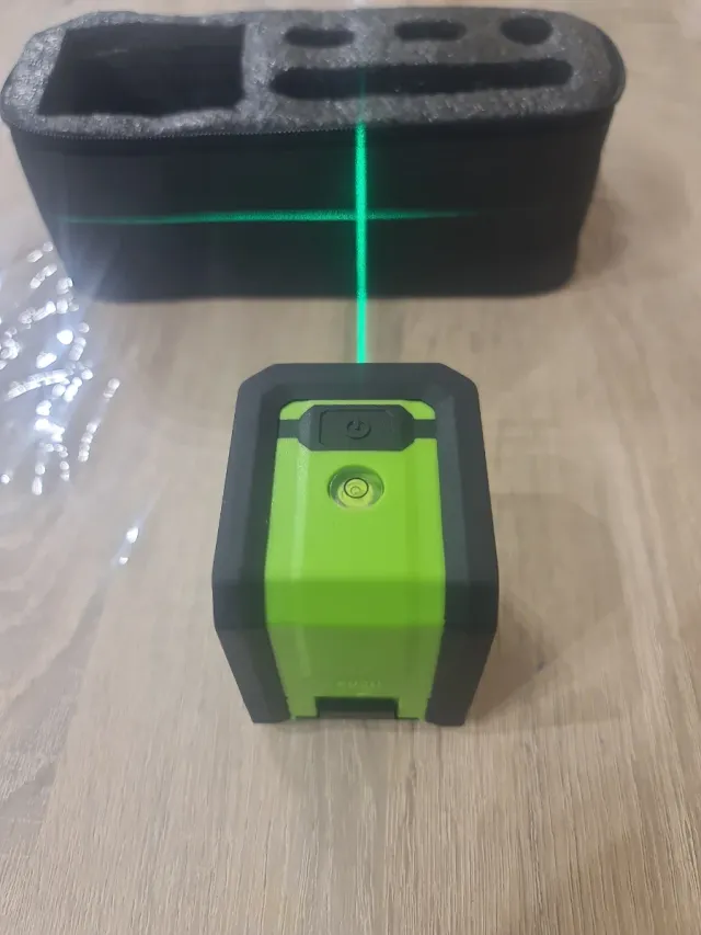 Nivel Láser Verde C/ Estuche