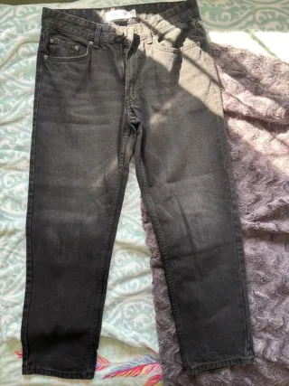Pantalón vaquero negro