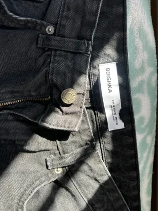 Pantalón vaquero negro